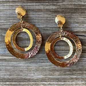 VTG Hammered Gold Double Hoop Earrings Clip On